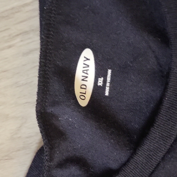 Old navy tee shirt - Picture 4 of 4